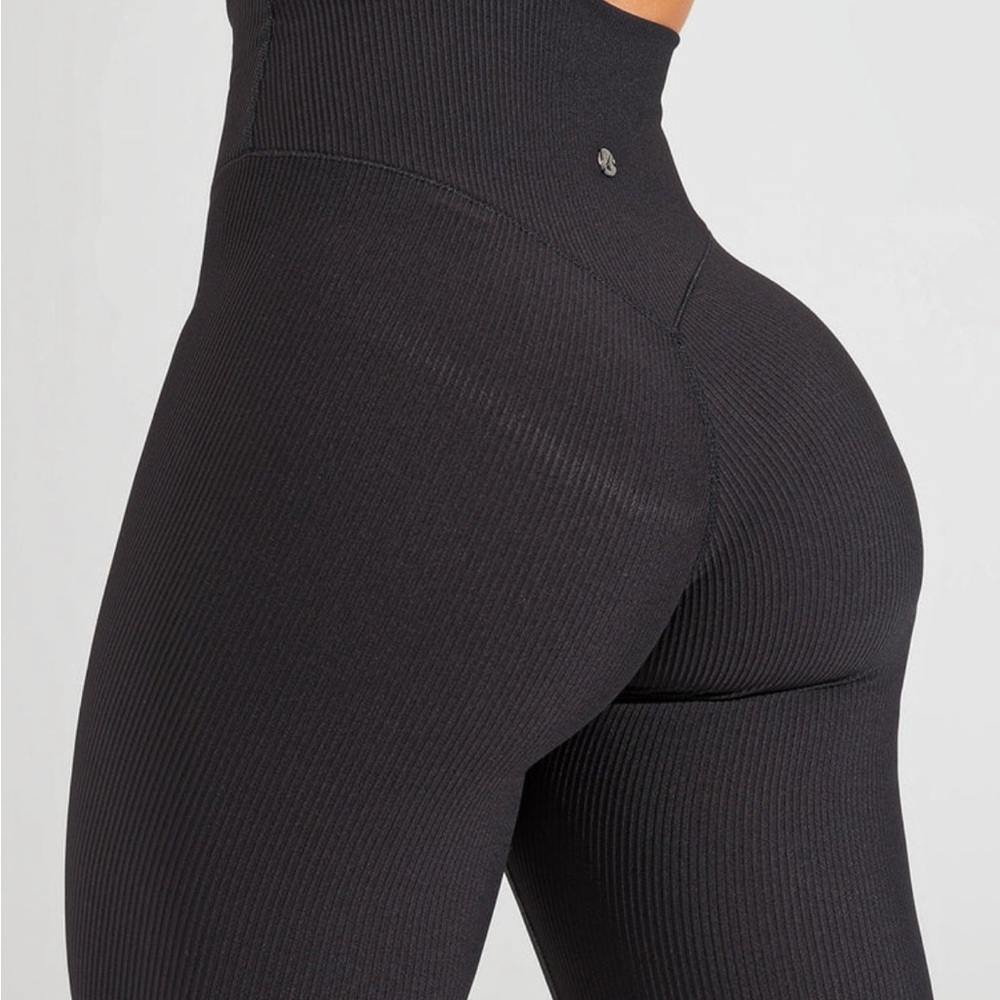 Buffbunny Material girl ribbed leggings